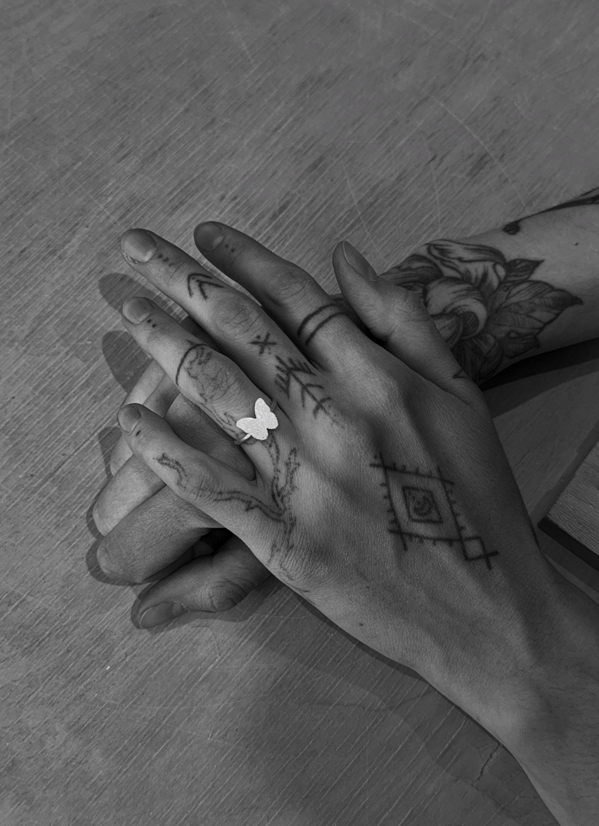 SILVER RING / FROM METAL